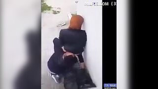 سكس عربي محجبة سايحة تتناك من حبيبها في الشارع ومش هممها حد